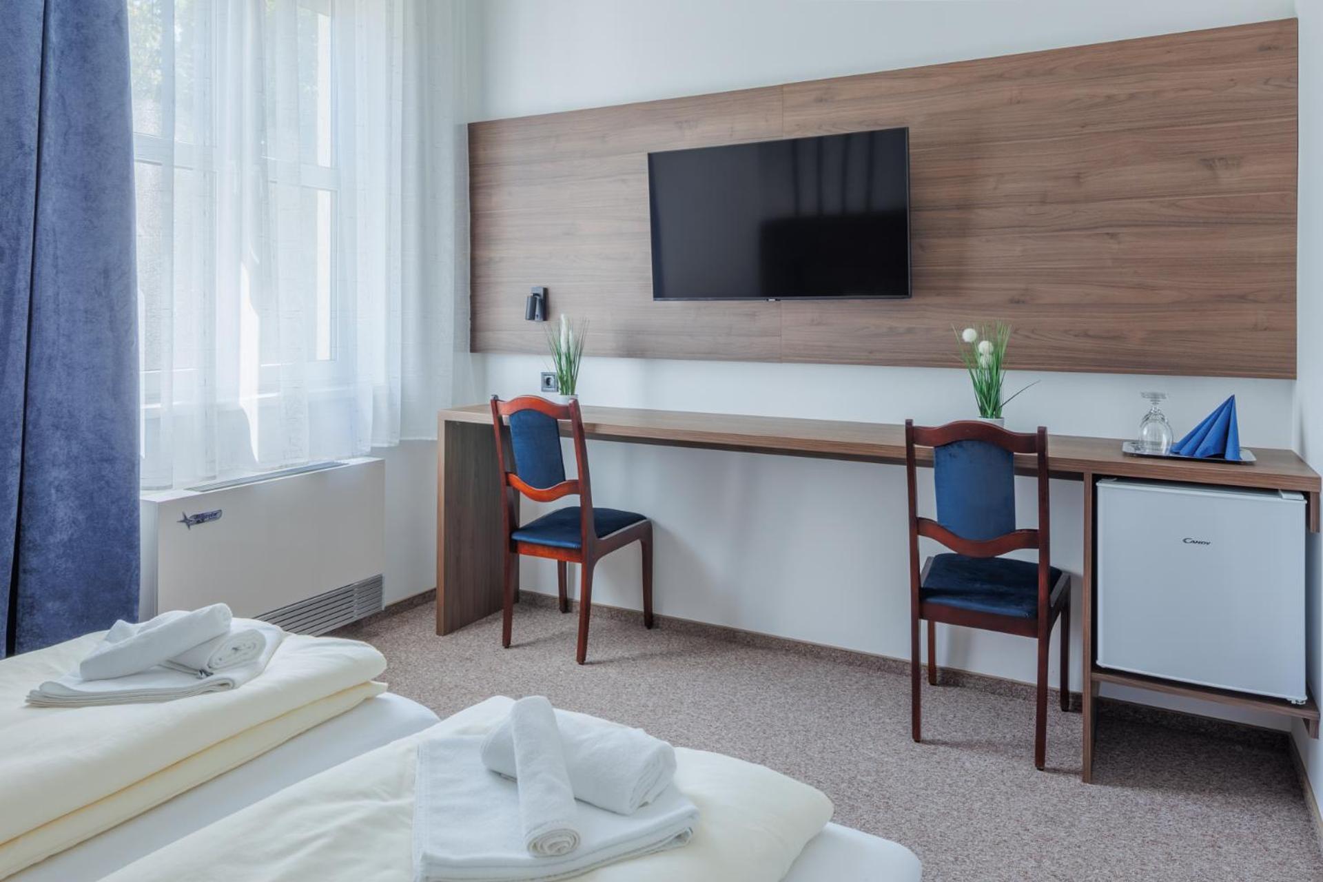 100 Eves Fogado Bed and Breakfast Szatymaz Eksteriør billede