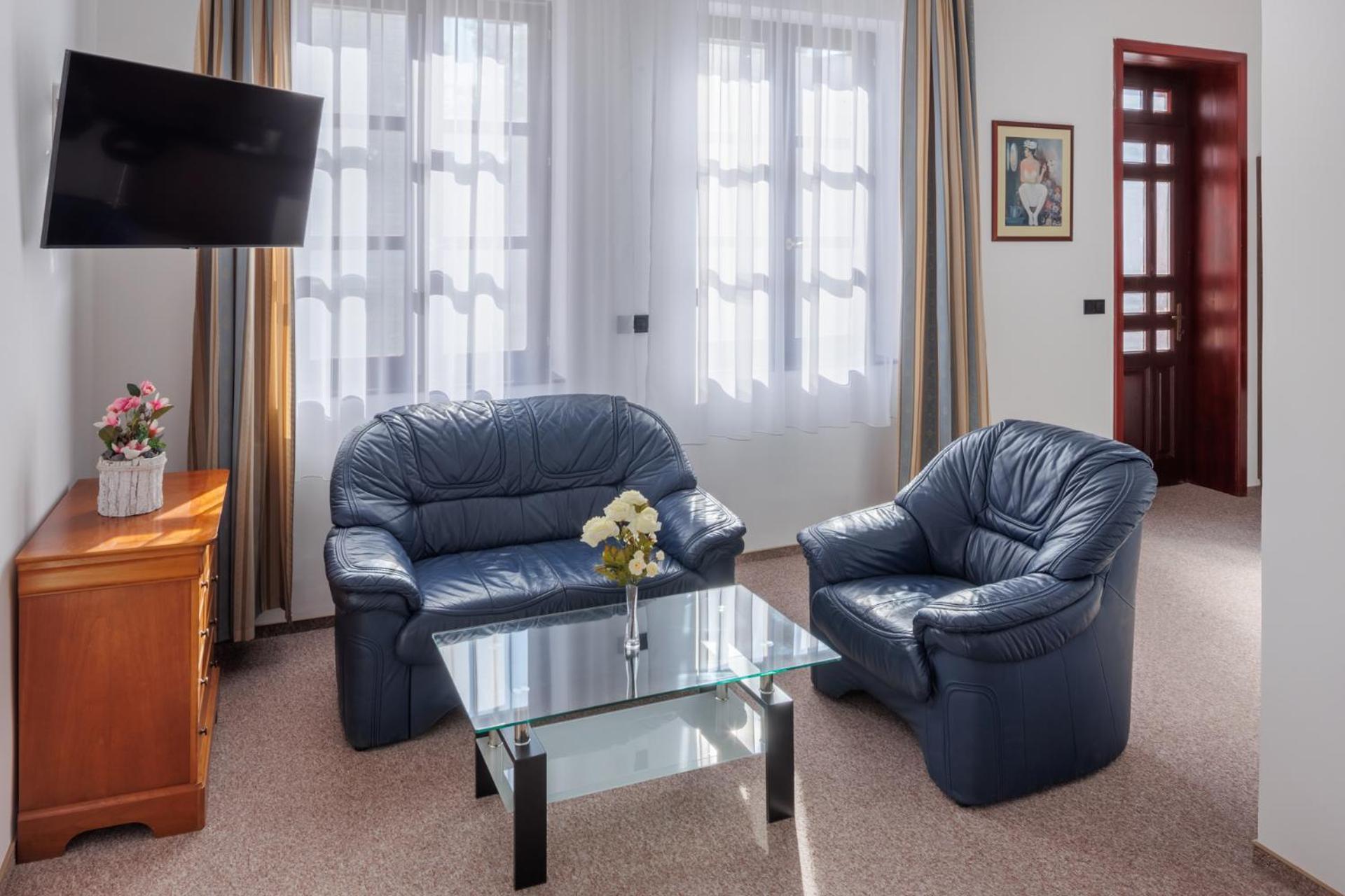 100 Eves Fogado Bed and Breakfast Szatymaz Eksteriør billede